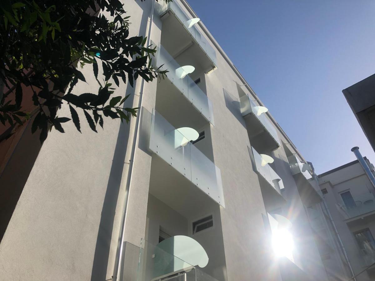Hotel Pinocchio Cattolica Exterior photo