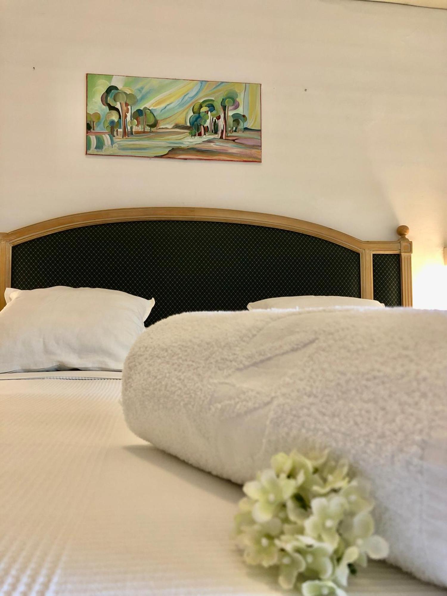 Hotel Pinocchio Cattolica Exterior photo